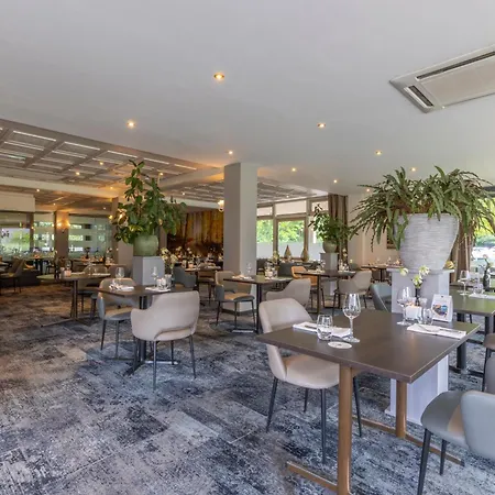 فندق Fletcher Hotel-restaurant De Buunderkamp وولفهيزه