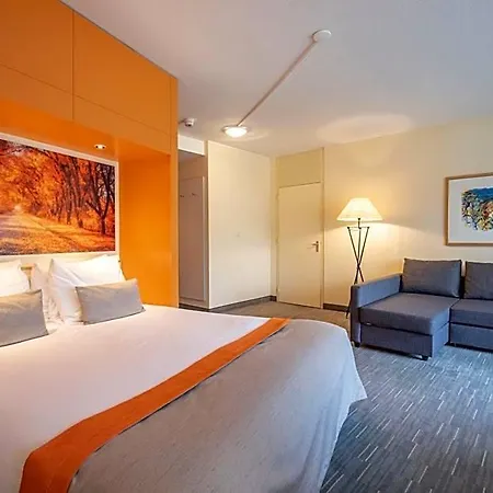 Fletcher Hotel-restaurant De Buunderkamp 4*