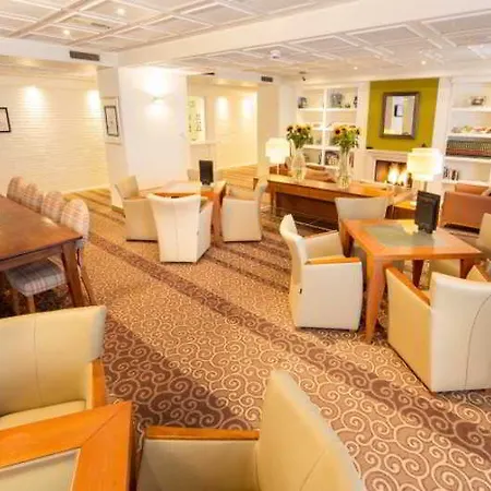 Fletcher Hotel-restaurant De Buunderkamp فندق