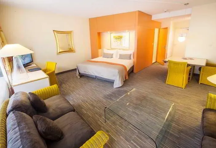 Fletcher Hotel-restaurant De Buunderkamp 4*