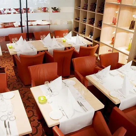 Fletcher Hotel-restaurant De Buunderkamp Отель Вольфхезе