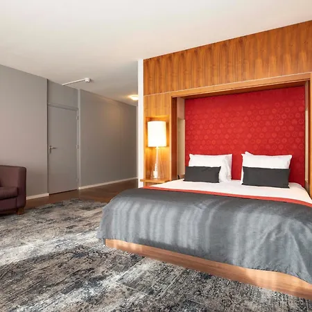 Fletcher Hotel-restaurant De Buunderkamp Вольфхезе