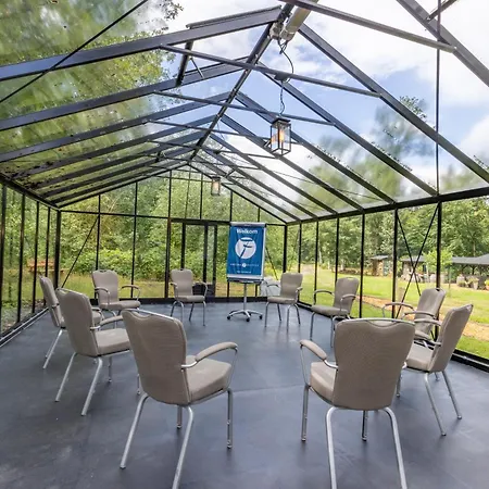 Fletcher Hotel-restaurant De Buunderkamp 4*