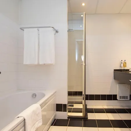 Отель Fletcher Hotel-restaurant De Buunderkamp Вольфхезе