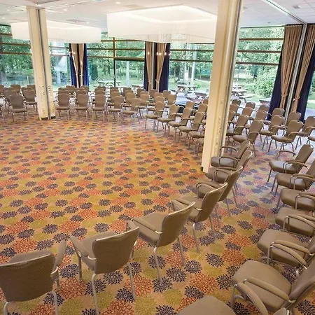 Отель Fletcher Hotel-restaurant De Buunderkamp 4*