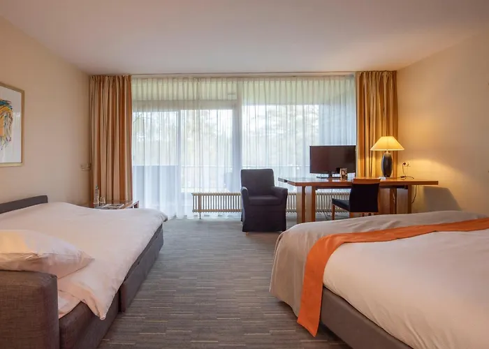 Отель Fletcher Hotel-restaurant De Buunderkamp Вольфхезе